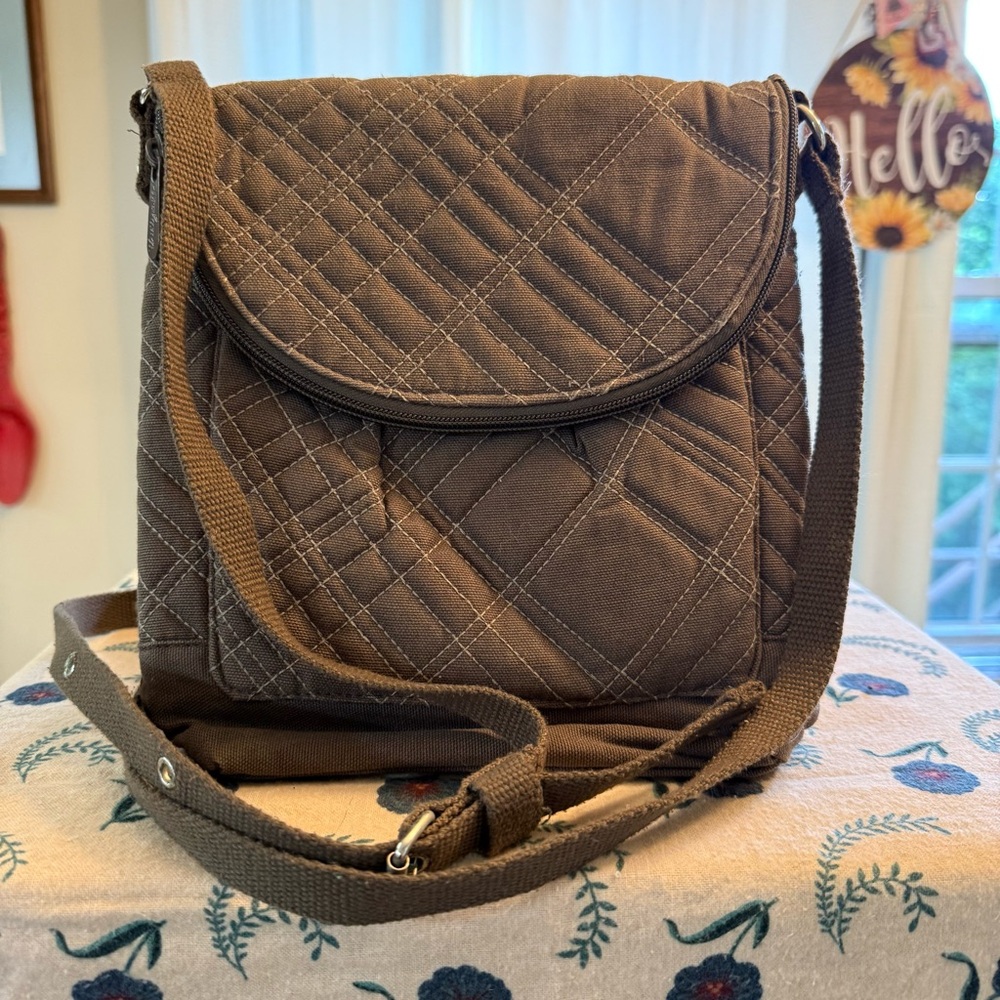 thirty-one Quilted Crossbody Bag in Brown